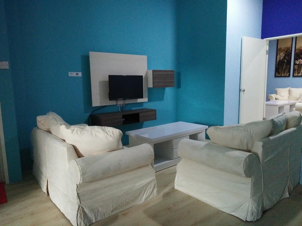 Xenia Homestay Kuching Luaran gambar